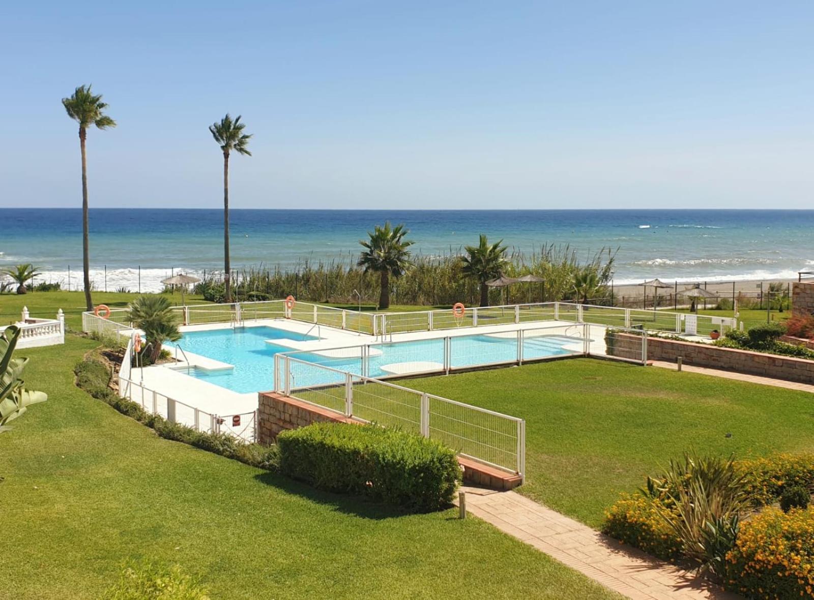 Casitamar Frontline Beach House Rental Casares Costa Near Estepona Баия-де-Касарес Экстерьер фото