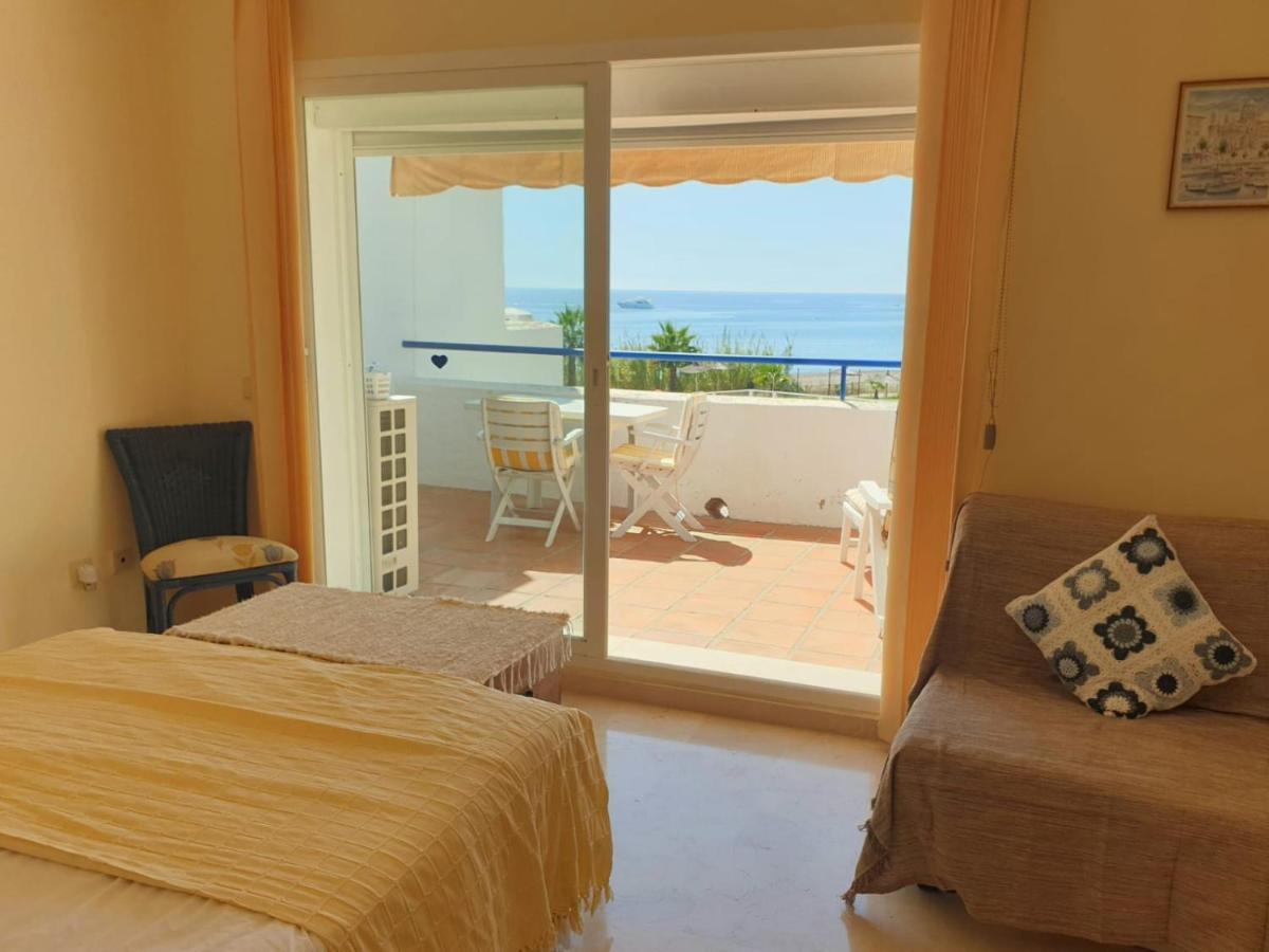 Casitamar Frontline Beach House Rental Casares Costa Near Estepona Баия-де-Касарес Экстерьер фото